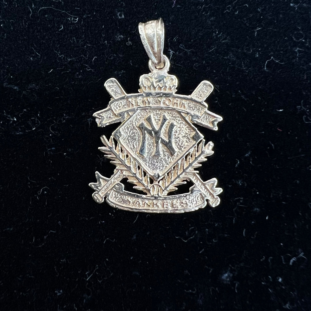 Medium Yankees Charm