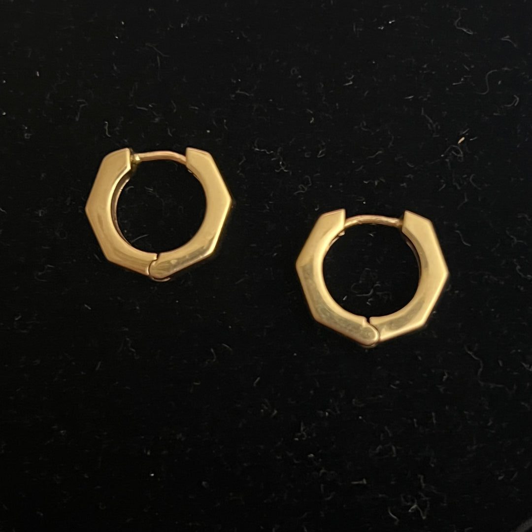 Octagonal Huggies