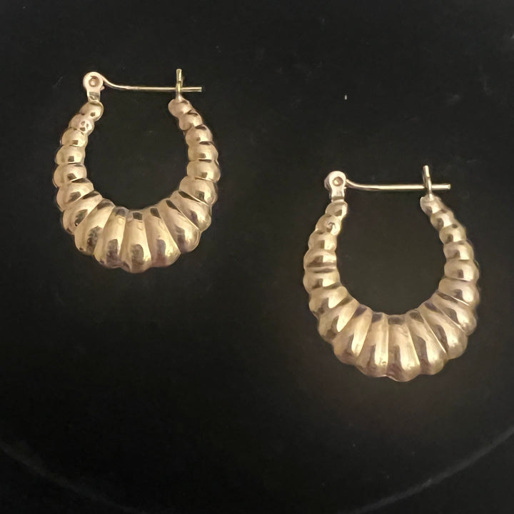 Oval Shrimp Hoops