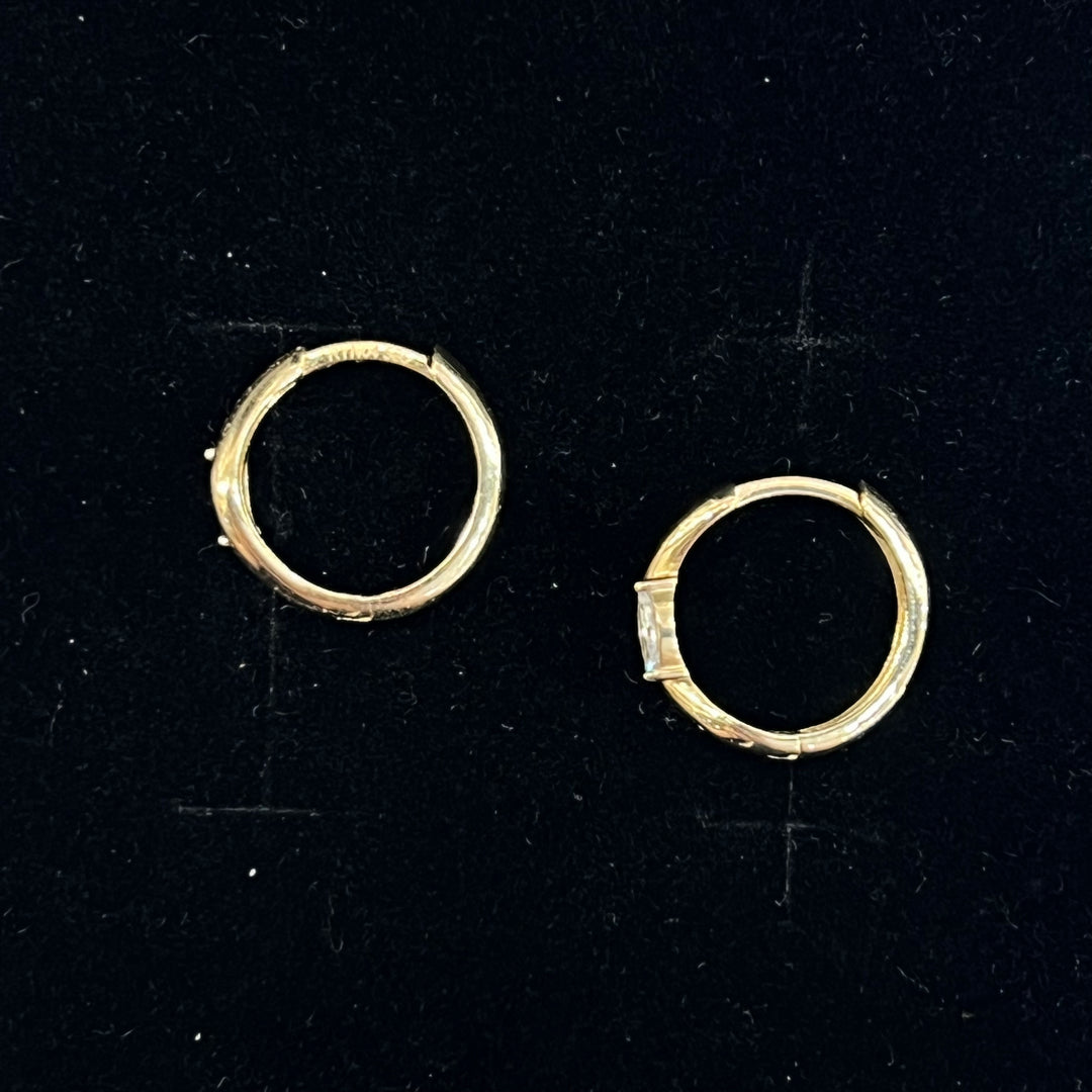 Small Wave Marquise Huggies (CZ)