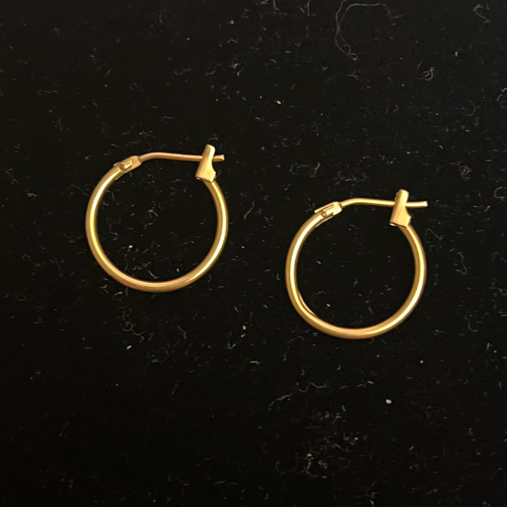 Basic Thin Hoops