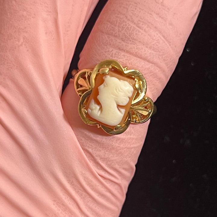 Mini Vintage Cameo Ring