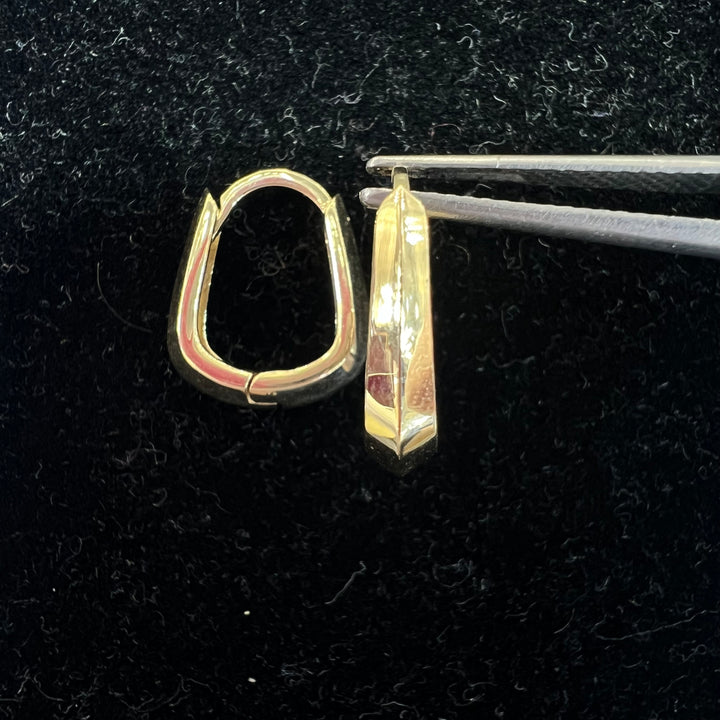 Mini Chic Triangle Huggies