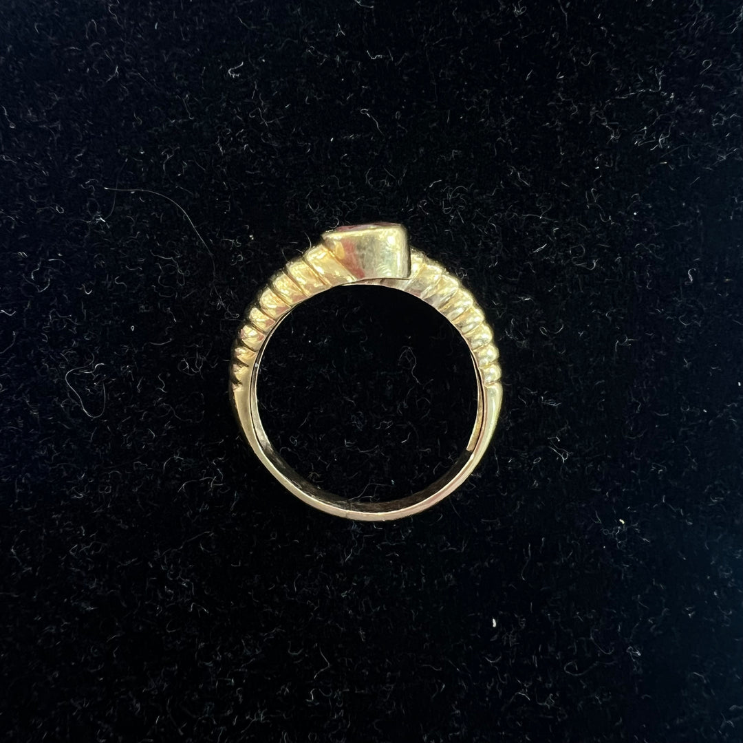 Bubblegum Shrimp Ring (Pink and Blue Topaz)