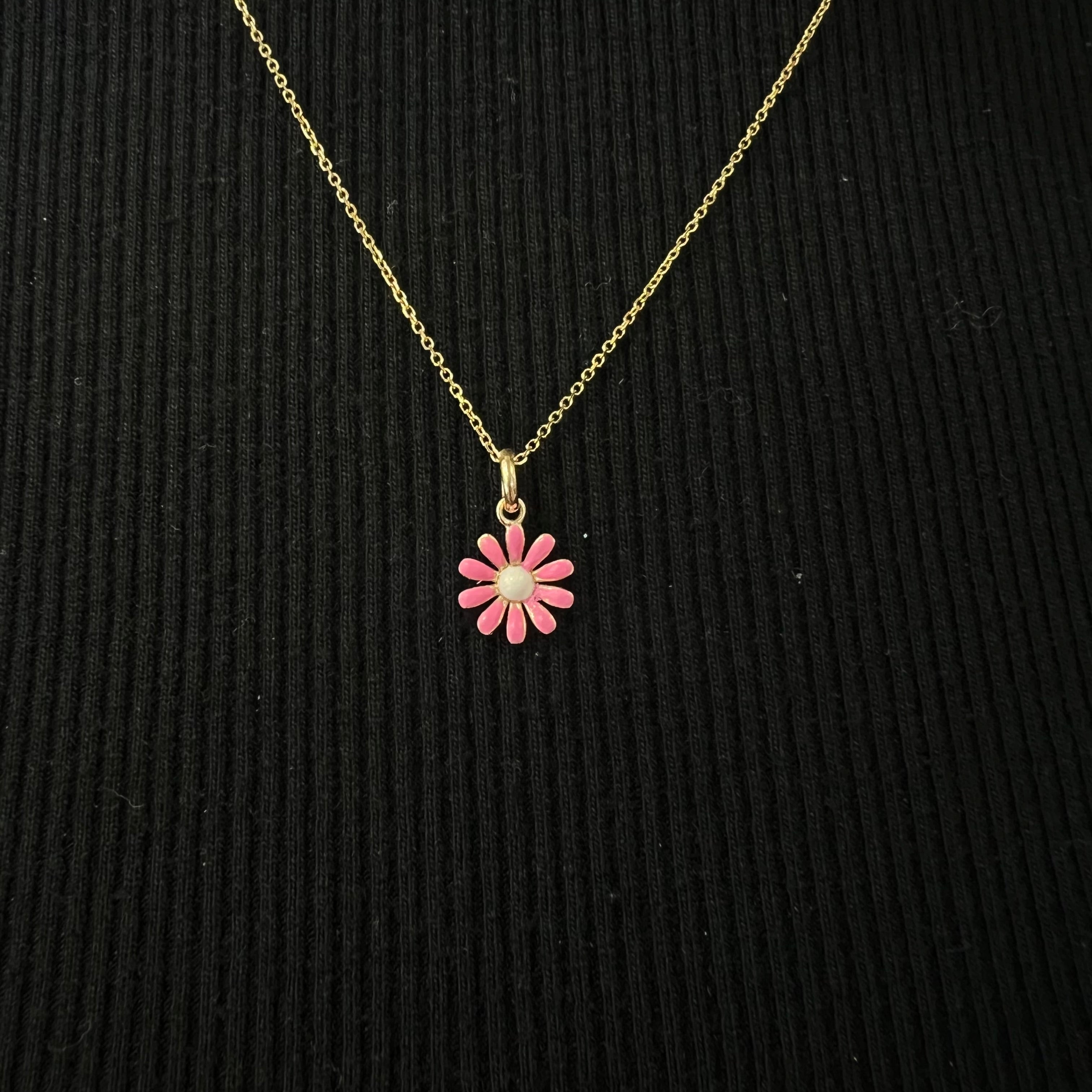 14k Yellow Gold Mini Pink Daisy Charm – Michelle the Jeweler